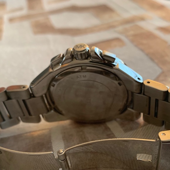 Michael Kors Women’s Watch - Picture 5 of 8